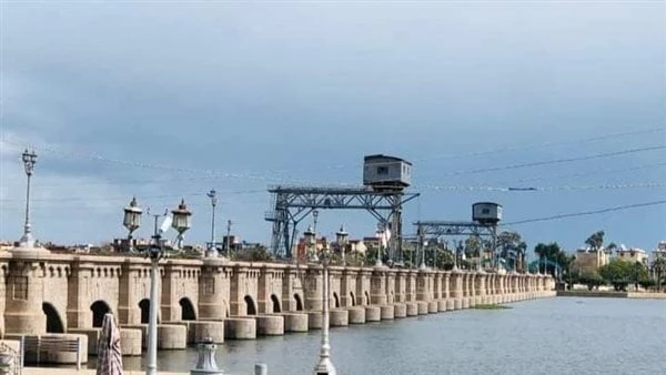 قناطر إدفينا في قلب اهتمامات الدولة.. خطط طموحة للتأهيل والتجديد صورأكد وزير الموارد المائية والري الدكتور هاني سويلم، أنه تم إدراج أعمال تأهيل قناطر