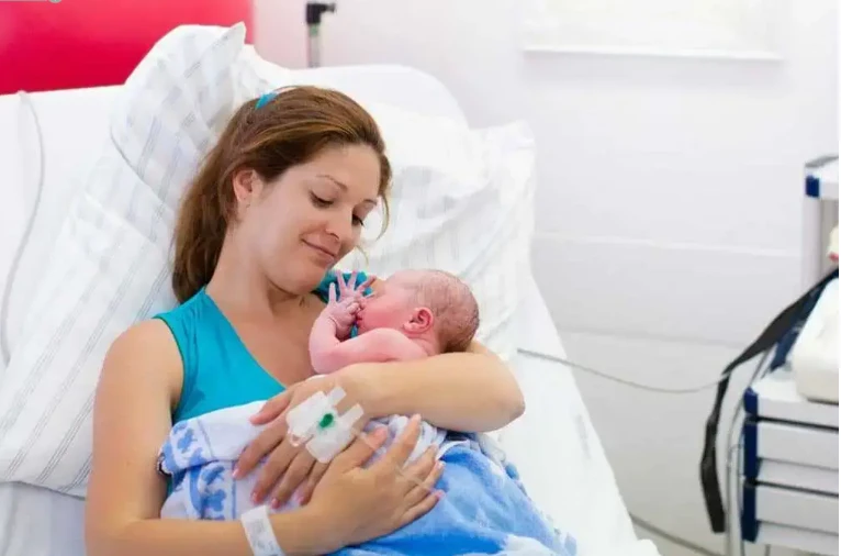 ماذا لو حلمت أني ولدت ولد بدون ألم؟ وما تفسير ابن سيرين؟ حلمت أني ولدت ولد بدون ألم، يتنوع تفسير الحلم بولادة طفل دون الشعور بألم، فقد يحمل دلالة