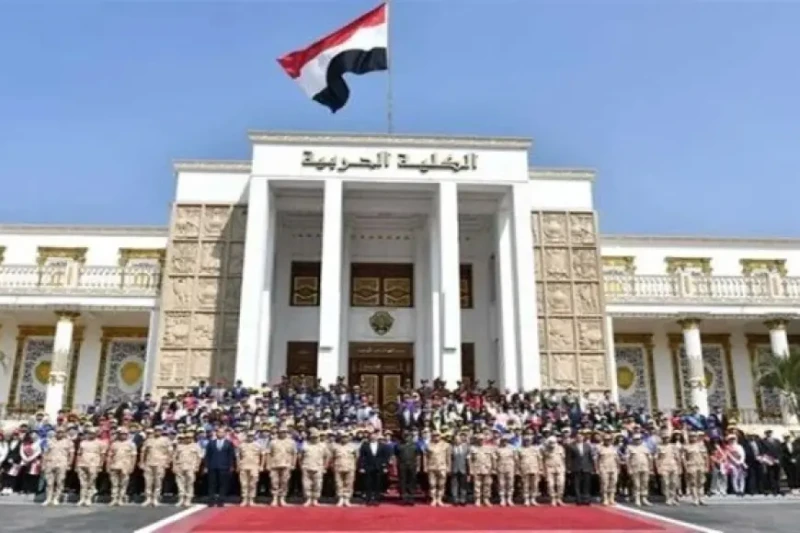 حلمك قرب.. موعد تقديم الكلية الحربية 2024 لكافة الفئات التعليمية وما هي شروط القبول في الكلية يتطلع العديد من طلاب الثانوية العامة إلى معرفة موعد تقديم الكلية الحربية 2024 -2025، ح