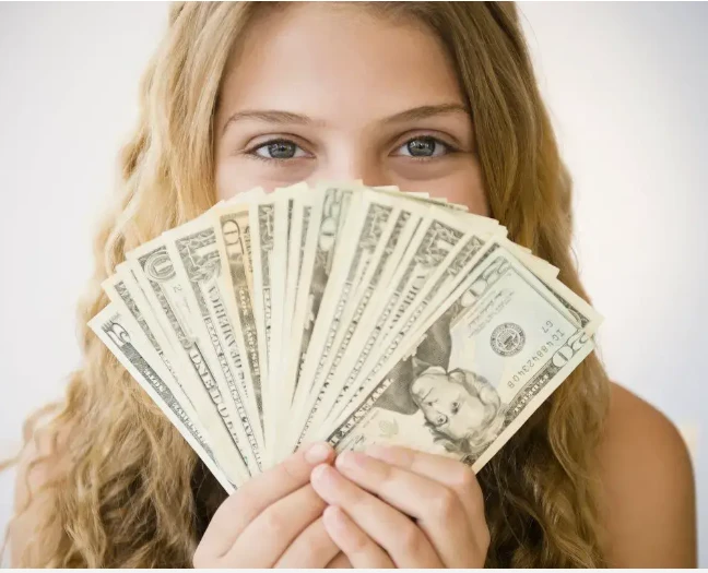 تعرف على تفسير النقود الورقية و حلم العثور على النقود الورقية لابن سيرين رؤية النقود الورقية في المنام لها دلالات كثيرة ومحيرة، حيث يتساءل العديد من