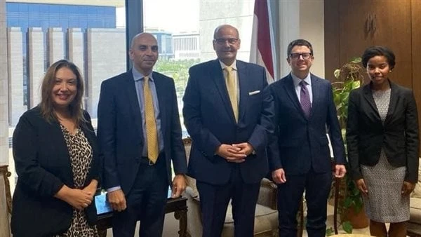 مساعد وزير الخارجية للشئون الامريكية يستقبل وفد لجنة الخدمات العسكرية بالكونجرس استقبل السفير الدكتور سامح أبو العينين، مساعد وزير الخارجية للشئون