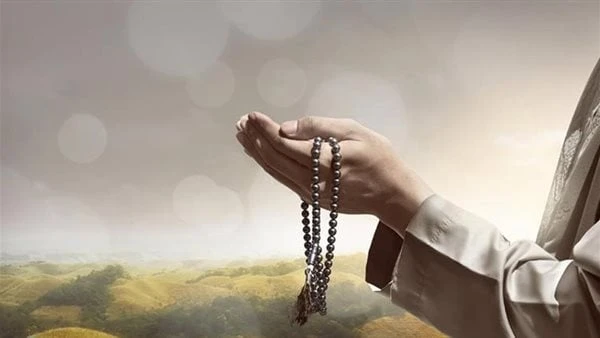 دعاء للميت والحي في الحر الشديد.. ردد كلمتين أوصى بهما النبي يوم الجمعة واحد من أيام هذا الأسبوع التي تشتد فيه درجات الحرارة، حيث كشفت هيئة الأرصاد عن طقس اليوم وشدة حرارته، لذا با