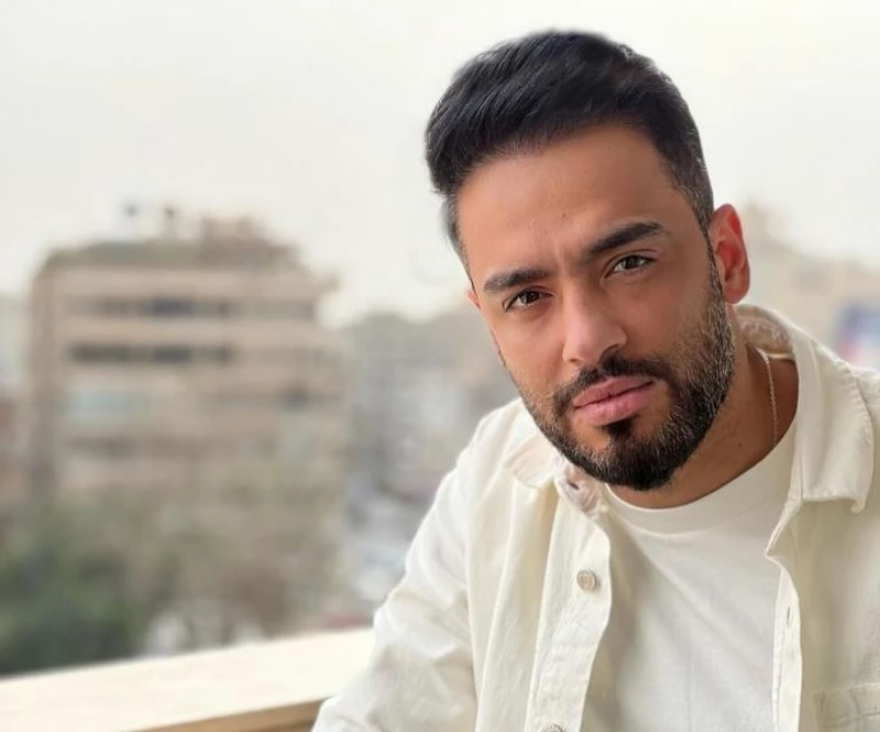 رامي جمال يخرج بتصريحات جديدة عن مرضه وماقاله له الأطباءرامي جمال , كشف المطرب عن قصة إصابته بمرض البهاق حيث اكد إنه كان يشعر بلغبطة في كل حياته عند