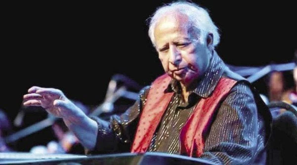 فن: هيرجعنا لأيامنا الجميلة.. مهرجان العلمين يروج لحفل هاني شنودة وفرقة المصريين اقرأ في أفاق عربية هيرجعنا لأيامنا الجميلة مهرجان العلمين يروج لحفل