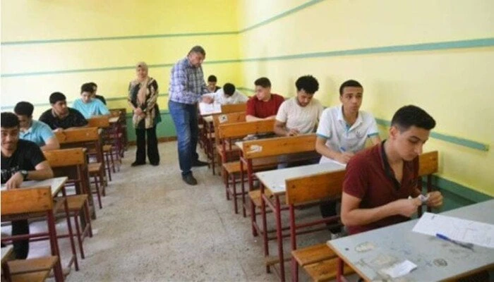 غدا.. طلاب الثانوية العامة يؤدون الامتحان في مواد الأحياء والاستاتيكا والفلسفة يؤدى طلاب الثانوية العامة امتحان الدور الأول غدا الأربعاء الموافق 17