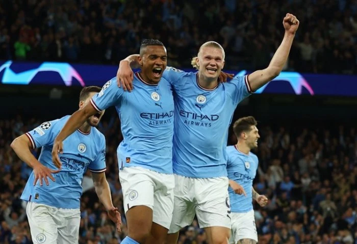 بث مباشر مباراة مانشستر سيتي وسيلتك الأسكتلندي بث مباشر مباراة مانشستر سيتي وسيلتك الأسكتلندي، يلتقي فريق مانشستر سيتي الإنجليزي بنظيره الأسكتلندي