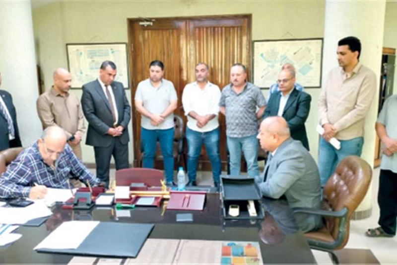 وزير الكهرباء: المواطن عامل رئيسى فى نجاح خطة الترشيد قال الدكتور محمود عصمت، وزير الكهرباء، إن المواطن شريك ومن حقه الحصول على خدمة لائقة تتناسب وحجم التطور الذى شهده قطاع الكهربا