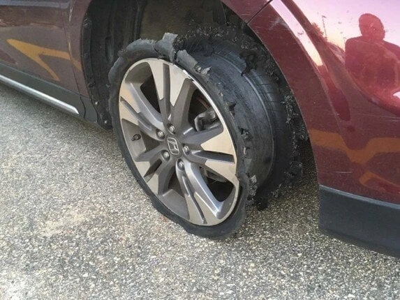 نصائح لتجنب انفجار إطارات سيارتك في حر الصيف.. علامات تحذيرية خدمات شاهد المقال التالي من صحافة مصر عن نصائح لتجنب انفجار إطارات سيارتك في حر الصيف