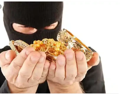 تعرف على تفسير سرقة الذهب في المنام لابن سيرين والعصيمي و حلم سرقة الذهب والمال سرقة الذهب في المنام، في أغلب الأوقات يكون من الأحلام الغير جيدة