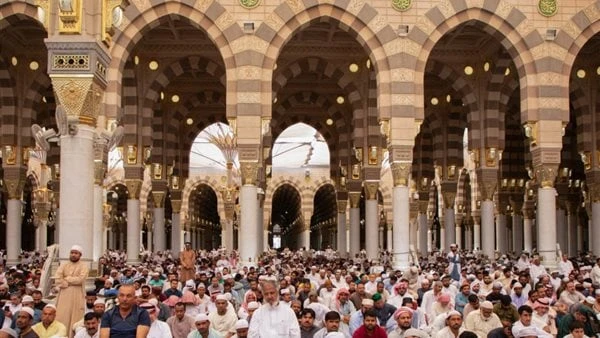 بث مباشر.. صلاة الجمعة من الحرمين الشريفيننقلت قناة القرآن الكريم وقناة السنة النبوية، بثا مباشرا لصلاة اليوم الجمعة برحاب الحرمين الشريفين المسجد