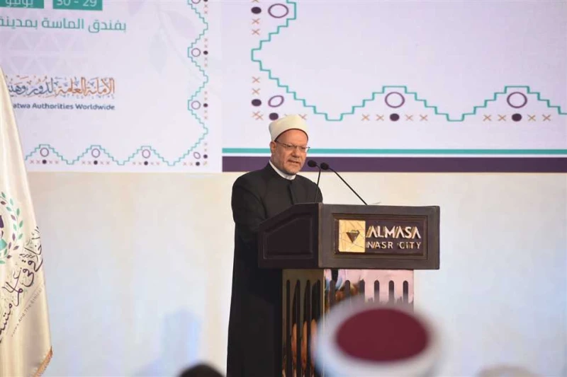 مفتي الجمهورية: هناك محاولات عديدة لتفكيك البناء الأخلاقي المستقر الذي يستند إلى الأديان قال الدكتور شوقي علام، مفتي الجمهورية، رئيس الأمانة العامة