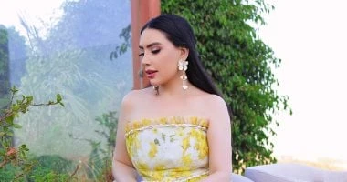 فن: عبير صبرى في أحدث إطلالة بلوك جديد اقرأ في أفاق عربية عبير صبرى في أحدث إطلالة بلوك جديد، خضعت النجمة عبير صبري لجلسة تصوير جديدة، وقامت