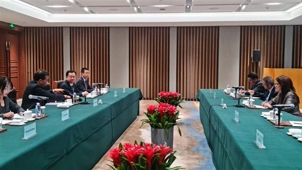 وزيرة التخطيط تبحث تفعيل مذكرة التفاهم بين مصر والصين بمجال مبادلة الديون عقدت الدكتورة رانيا المشاط، وزيرة التخطيط والتنمية الاقتصادية والتعاون