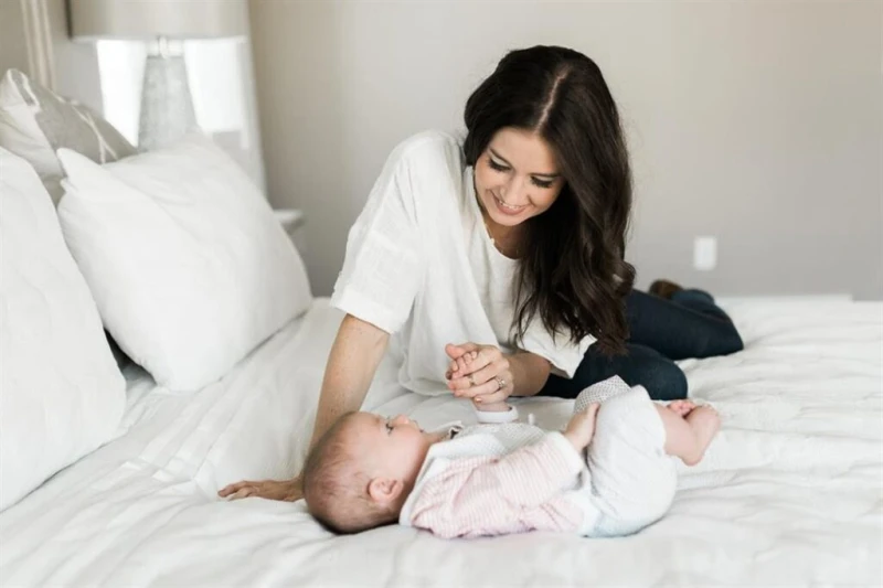 اﻷمهات الجدد: إرشادات ونصائح يجب معرفتهامع قدوم المولود الجديد تتسأل اﻷمهات الجدد عن كيفيه اﻷهتمام ورعايه المولود ويجدون نفسهم فى حيره ،لذا فعليكى