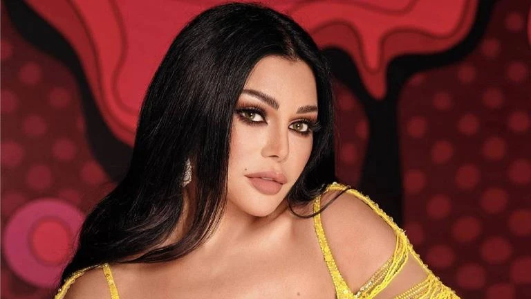 فنون: بالفيديو.. هيفاء وهبي تتألق في أحدث ظهور لها والجمهور يغازلها اقرأ في أفاق عربية بالفيديو هيفاء وهبي تتألق في أحدث ظهور لها والجمهور يغازلها،