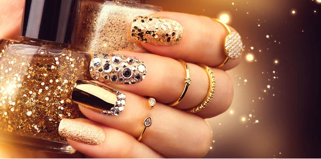 ما هو تفسير المناكير في المنام لابن سيرين والنابلسي والعصيمي؟ المناكير في المنام، من الأحلام التي تسبب الحيرة للرائي حيث أن طلاء الأظافر يوجد منه