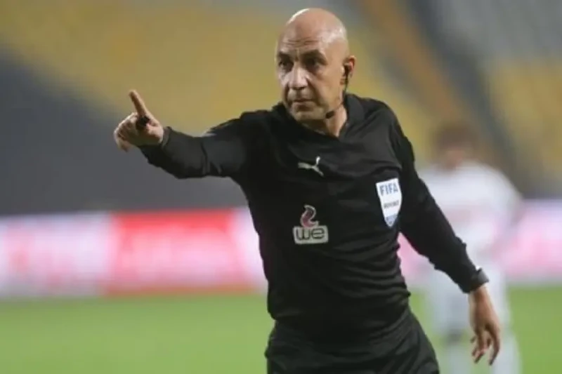 محمد عادل حكما لمباراة الزمالك وبيراميدز في الدوريأعلنت لجنة الحكام باتحاد الكرة عن طاقم تحكيم مباراة الزمالك وبيراميدز التي ستجرى غدا. تلك المباراة