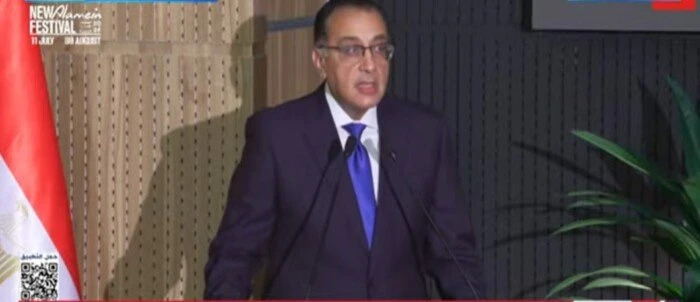 رئيس الوزراء: استكمال مشروعات المحاور والطرق المستهدفة لدعم البنية التحتيةتابع الدكتور مصطفى مدبولي، رئيس مجلس الوزراء، الموقف التنفيذي لمشروع إنشاء