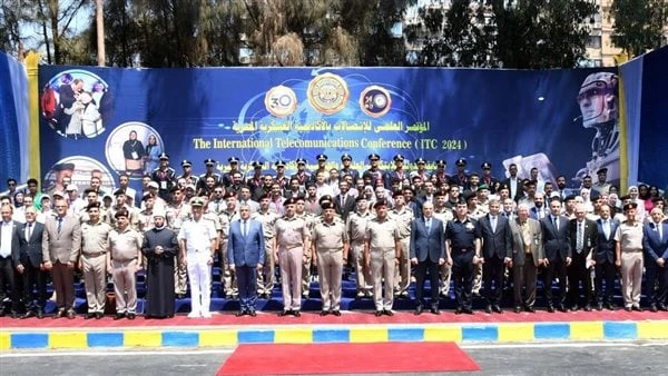 وزير الأوقاف يشارك في أعمال المؤتمر الدولي الخامس بجمهورية تتارستان بروسياوصل مساء اليوم الدكتور أسامة السيد الأزهري وزير الأوقاف إلى مدينة قازان