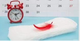 ما هو تفسير الدورة الشهرية في المنام لابن سيرين؟ رؤية الدورة الشهرية في الحلم تسبب حالة من الذعر ومن جهة أخرى أكد عدد من مفسري الأحلام أن رؤية الحيض في المنام من الرؤى التي تحمل مع