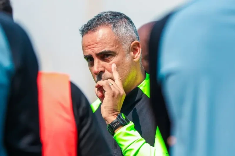 جوميز: لسنا سعداء بالنتائج.. وعلينا تجهيز الشباب لمستقبل الزمالكقال جوزيه جوميز، مدير الفني للفريق الأول لنادي الزمالك، إن مباراة اليوم ضد بيراميدز كانت صعبة بسبب جودة لاعبينهم وقو