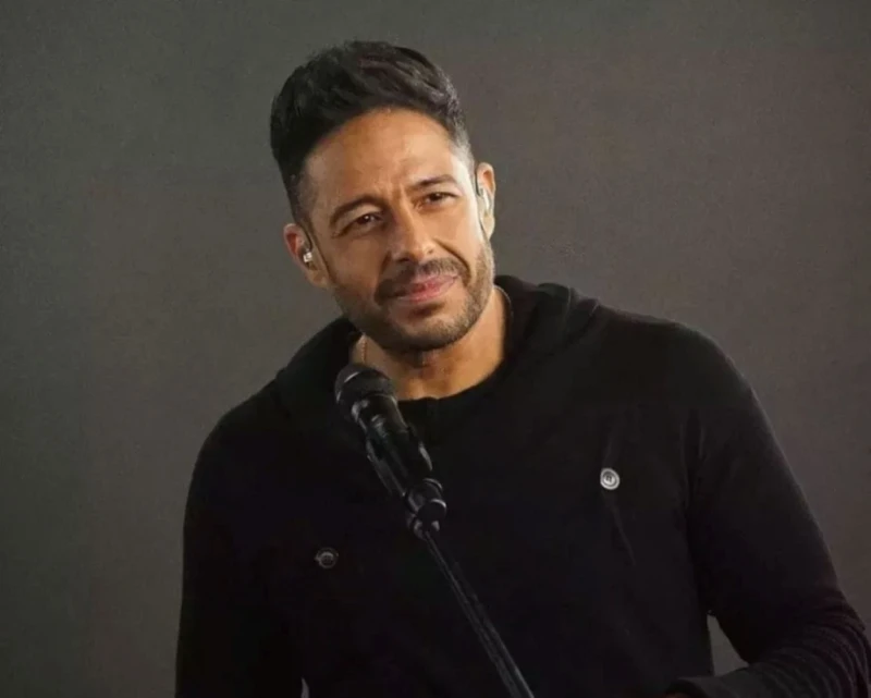 محمد حماقي يستعد لطرح 3 أغان من ألبومه الجديد هو الأساس شاهد المقال التالي من صحافة السعودية عن محمد حماقي يستعد لطرح 3 أغان من ألبومه الجديد هو