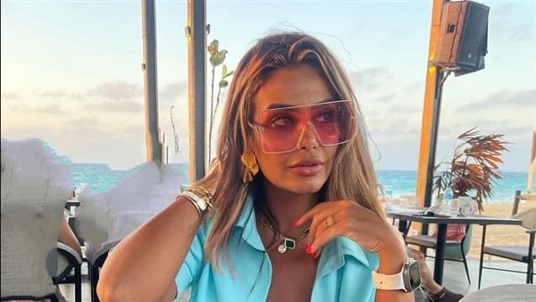 بملابس ملفتة.. زوجة خالد سليم تثير الجدل بإطلالة صيفيةشاركت خيرية على زوجة الفنان خالد سليم جمهورها عبر حسابها الرسمي على موقع انستجرام ، بمجموعه من