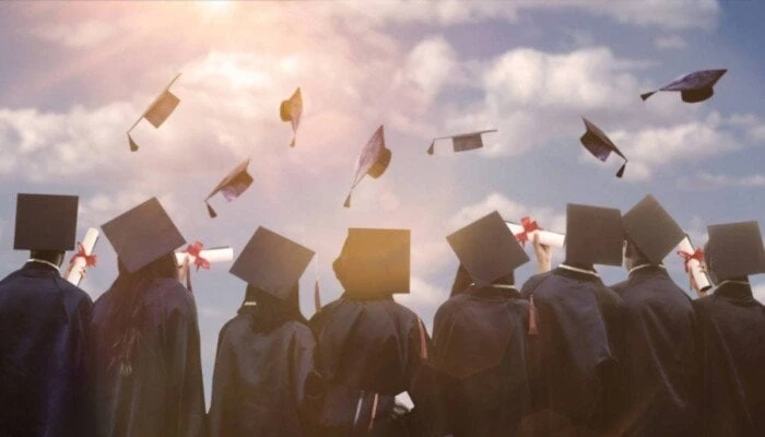 بعد انتشار مقاطع الرقص في حفلات التخرج.. الأزهر يقدم نصائح للخريجين منوعات الاسبوع شاهد المقال التالي من صحافة مصر عن بعد انتشار مقاطع الرقص في حفلات