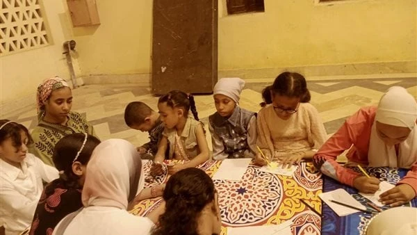 عروض فنية ولقاءات ومحاضرات توعوية متنوعة بثقافة الأقصر شهد فرع ثقافة الأقصر، عددا من الفعاليات الثقافية والفنية، ضمن أنشطة الهيئة العامة لقصور