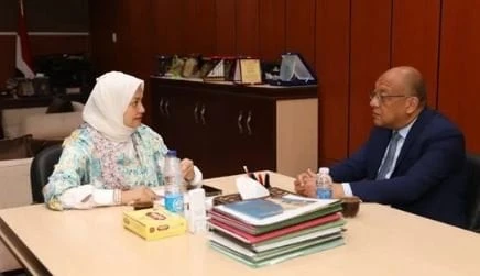 مستشار شيخ الأزهر لشؤون الوافدين تبحث مع سفير الفلبين بالقاهرة سبل التعاون المشتركمستشارة شيخ الأزهر تستقبل سفير الفلبينأ ش أقالت الدكتورة نهلة الصعيدي مستشار شيخ الأزهر لشؤون الوا