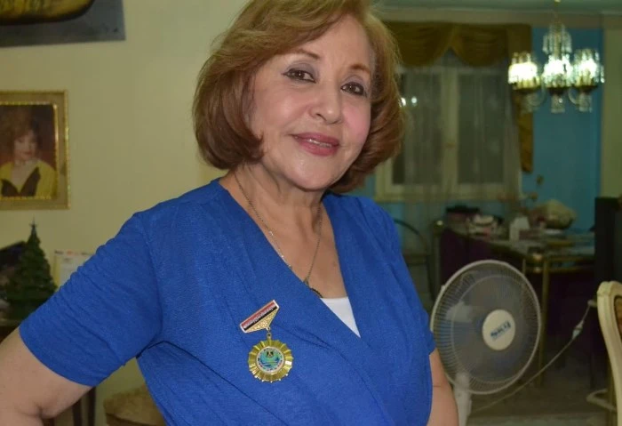 آمال رمزي: أجهضت 15 مرة وأشرف عبد الغفور رفض يبوسني تحدثت الفنانة آمال رمزي، عن زيجاتها قائلة أنها تزوجت ثلاث مرات، ولم تنجب أطفالا كونها فضلت السينما والمسرح على حياتها الشخصية، ك