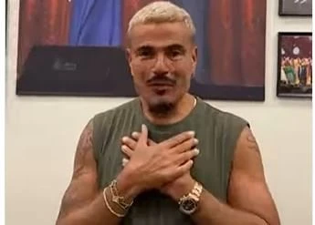 فن: نجم.. طارق الشناوي يرد على منتقدي اللوك الجديد ل عمرو دياب اقرأ في أفاق عربية نجم طارق الشناوي يرد على منتقدي اللوك الجديد ل عمرو دياب، علق