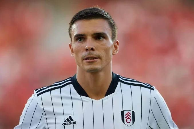 تقارير : جواو بالينيا يقترب من بايرن ميونخ بات بايرن ميونخ على مشارف الإعلان عن صفقة البرتغالي جواو بالينيا، لاعب وسط فولهام، خلال الساعات القليلة المقبلة. وكانت تقارير صحفية قد أف