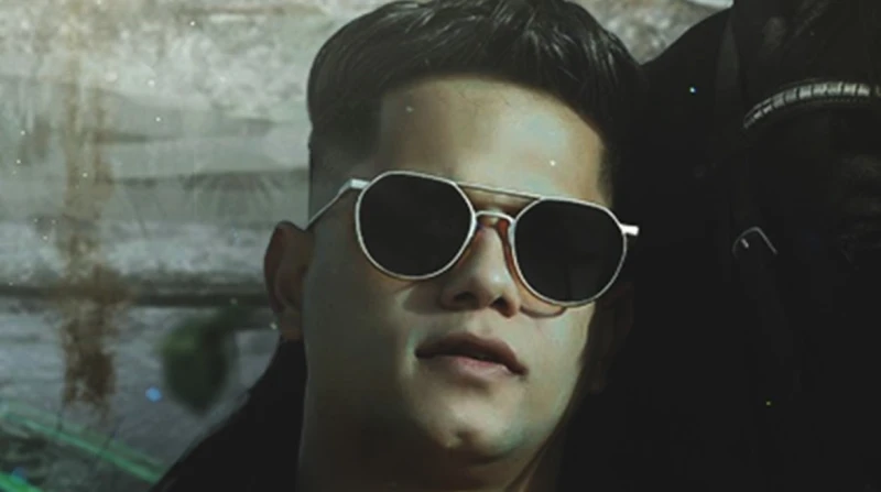 تفاصيل ضرب مؤدي مهرجانات شهير في حفل زفاف بالشرقية (خاص) تعرض مؤدي المهرجانات أمين خطاب، للاعتداء بالضرب من جانب أحد الأشخاص، خلال تواجده في حفل زفاف