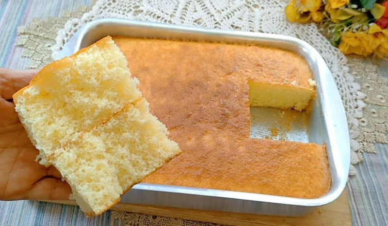 كيكة الخلاط الهشة حضريها في 10 دقائق بمكونات بسيطة ومتوفرة في البيتيعشق الجميع بلا استثناء الكيكة فهي من أشهر الحلويات في العالم وأسهلها من حيث التحضير وتتميز بطعمها اللذيذ على الر