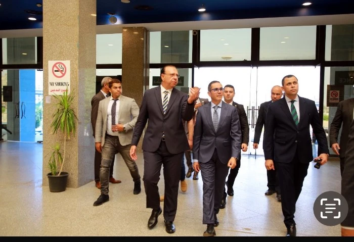 وزير الاستثمار يتفقد أرض المعارض للاطلاع على مخطط تطوير صالات العرض أجرى المهندس حسن الخطيب وزير الاستثمار والتجارة الخارجية جولة تفقدية بالهيئة المصرية العامة للمعارض والمؤتمرات، 