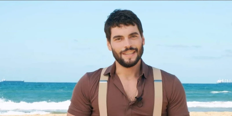 الفن و المشاهير: بالفيديو- أكين أكينوزو يبكي ويتأثر بشدة في وداع والدته أوزلام شاهد المقال التالي من صحافة لبنان عن بالفيديو أكين أكينوزو يبكي ويتأثر