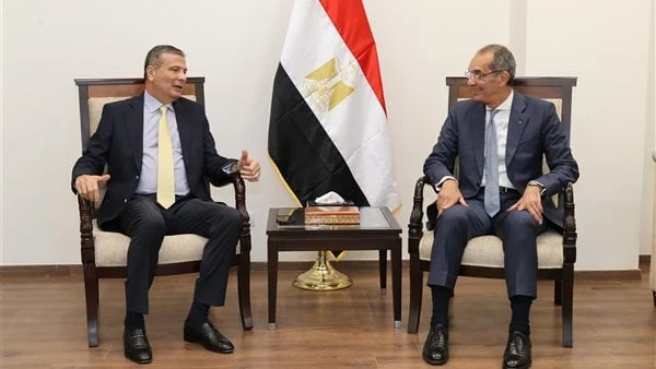 علاء فاروق: استخدام الذكاء الاصطناعي في بناء خريطة زراعية رقمية تفاعليةعقد علاء فاروق وزير الزراعة واستصلاح الأراضي، والدكتور عمرو طلعت وزير