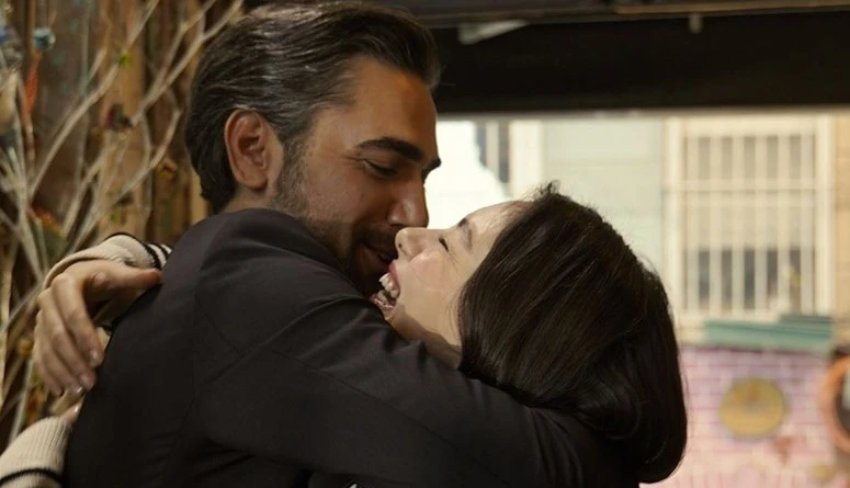 نسليهان أتاغول وقادير دوغلو ينتظران طفلهما الأول (صورة)اختارت الممثلة التركية نسليهان أتاغول الإعلان عن خبر سار على طريقتها وفي التوقيت الذي اختارته،