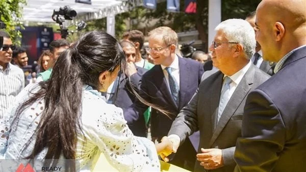 أيمن عاشور: استمرار الخطط التنفيذية لربط التعليم الجامعي بسوق العمل والتنمية الشاملةأكد الدكتور أيمن عاشور وزير التعليم العالي والبحث العلمي، أهمية