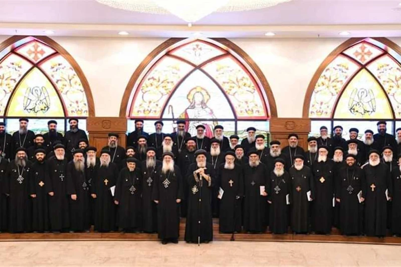 البابا تواضروس يستقبل الأنبا بولا ومجمع كهنة طنطا استقبل البابا تواضروس الثاني، بابا الإسكندرية بطريرك الكرازة المرقسية، في المقر البابوي بالقاهرة