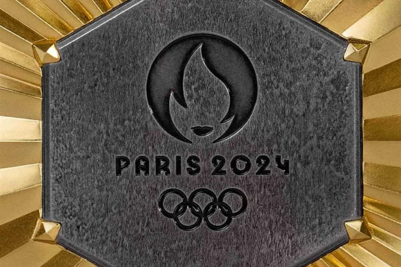 رئيس اللجنة الأولمبية: نستهدف حصد 11 ميدالية في بطولة أولمبياد باريس 2024 أشاد ياسر إدريس، رئيس اللجنة الأوليمبية المصرية، باللاعبين المصريين