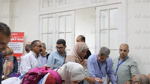 الجمعية العمومية لنقابة الأطباء البيطريين.. ماذا تناقش وكم يحتاج النصاب القانوني ليكتمل ؟يواصل أعضاء الجمعية العمومية لنقابة الأطباء البيطريين