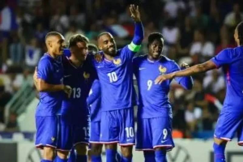 فرنسا تستهل مشوارها في الأولمبياد بالفوز على أمريكا بثلاثية نظيفةفاز منتخب فرنسا بثلاثة أهداف نظيفة على فريق الولايات المتحدة في مباراة الأربعاء ضمن