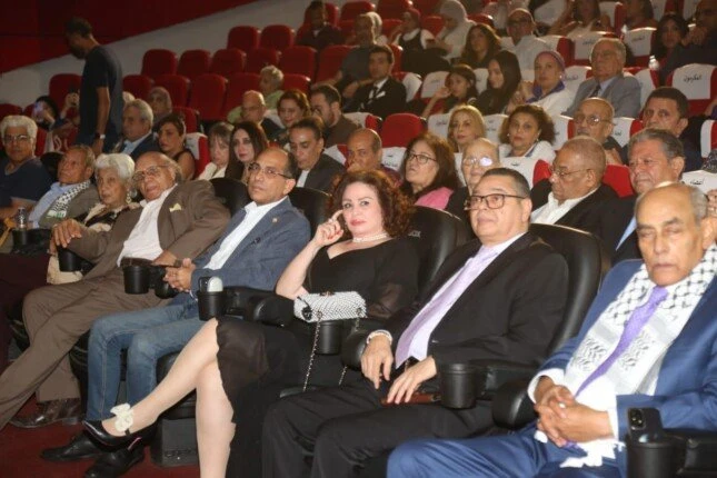 إلهام شاهين: سعيدة بشعار مهرجان جمعية الفيلم تحيا المقاومة لتحيا فلسطين تعرف على التالي إلهام شاهين: سعيدة بشعار مهرجان جمعية الفيلم تحيا المقاومة