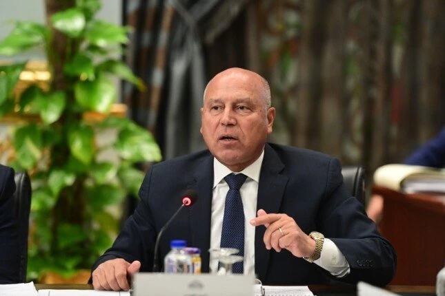 كامل الوزير: نهدف إلى أن تصبح مصر مركزا إقليميا للنقل واللوجستيات وتجارة الترانزيتاستعرض الفريق كامل الوزير نائب رئيس مجلس الوزراء لشئون التنمية