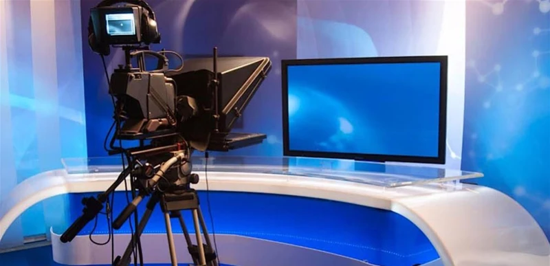 إعلامية شهيرة تنفصل عن زوجها تعرف على التالي إعلامية شهيرة تنفصل عن زوجها، تحدثت اوساط مقربة من اعلامية لبنانية شهيرة عن انفصال الاخيرة عن زوجها وهو