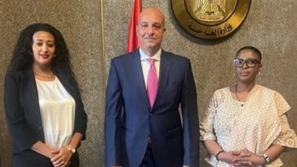 مساعد وزير الخارجية يبحث مع مسئولة بالاتحاد الإفريقي التحضير لأسبوع التوعية بإعادة الإعمار والتنميةبحث السفير أشرف سويلم مساعد وزير الخارجية مدير