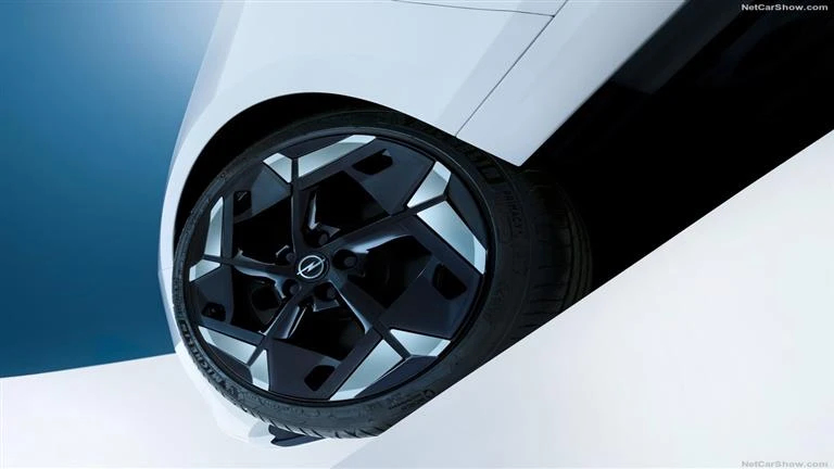 نصائح مهمة للحفاظ على عجلات السيارة الرياضية.. اتبعها سيارات شاهد المقال التالي من صحافة مصر عن نصائح مهمة للحفاظ على عجلات السيارة الرياضية اتبعها،