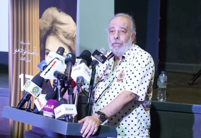 ياسر صادق: اختيار علا الشافعي في مهرجان المسرح المصري موفق أكد الفنان ياسر صادق، مدير المهرجان القومي للمسرح المصري، أن اختيار الفنان محمد رياض، رئيس